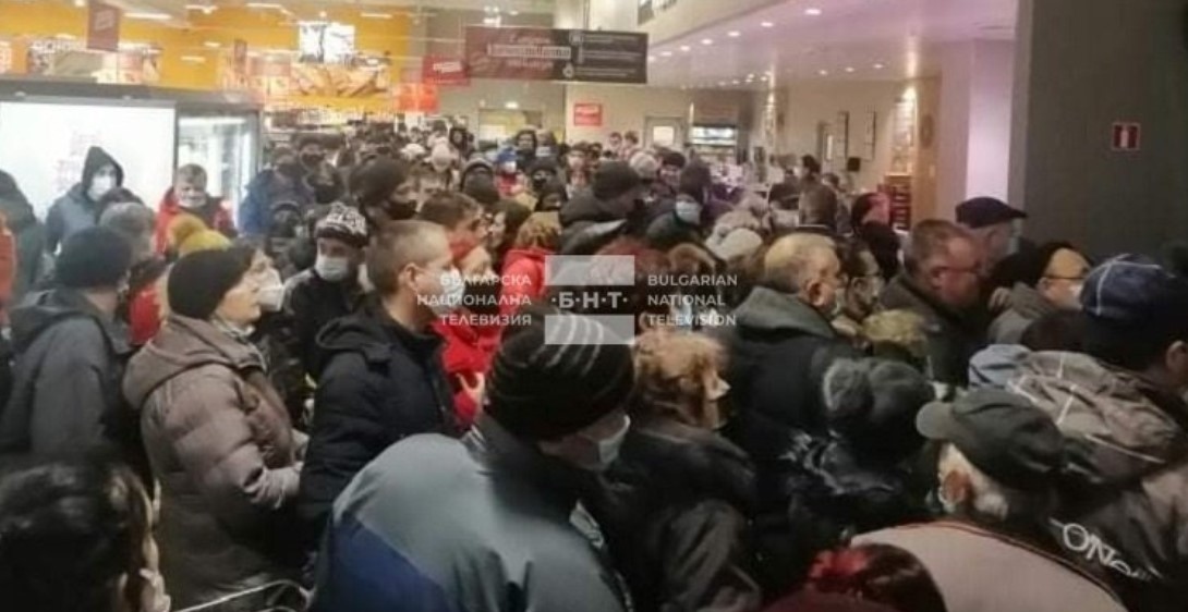 Голяма опашка за олио се изви в ранните часове на